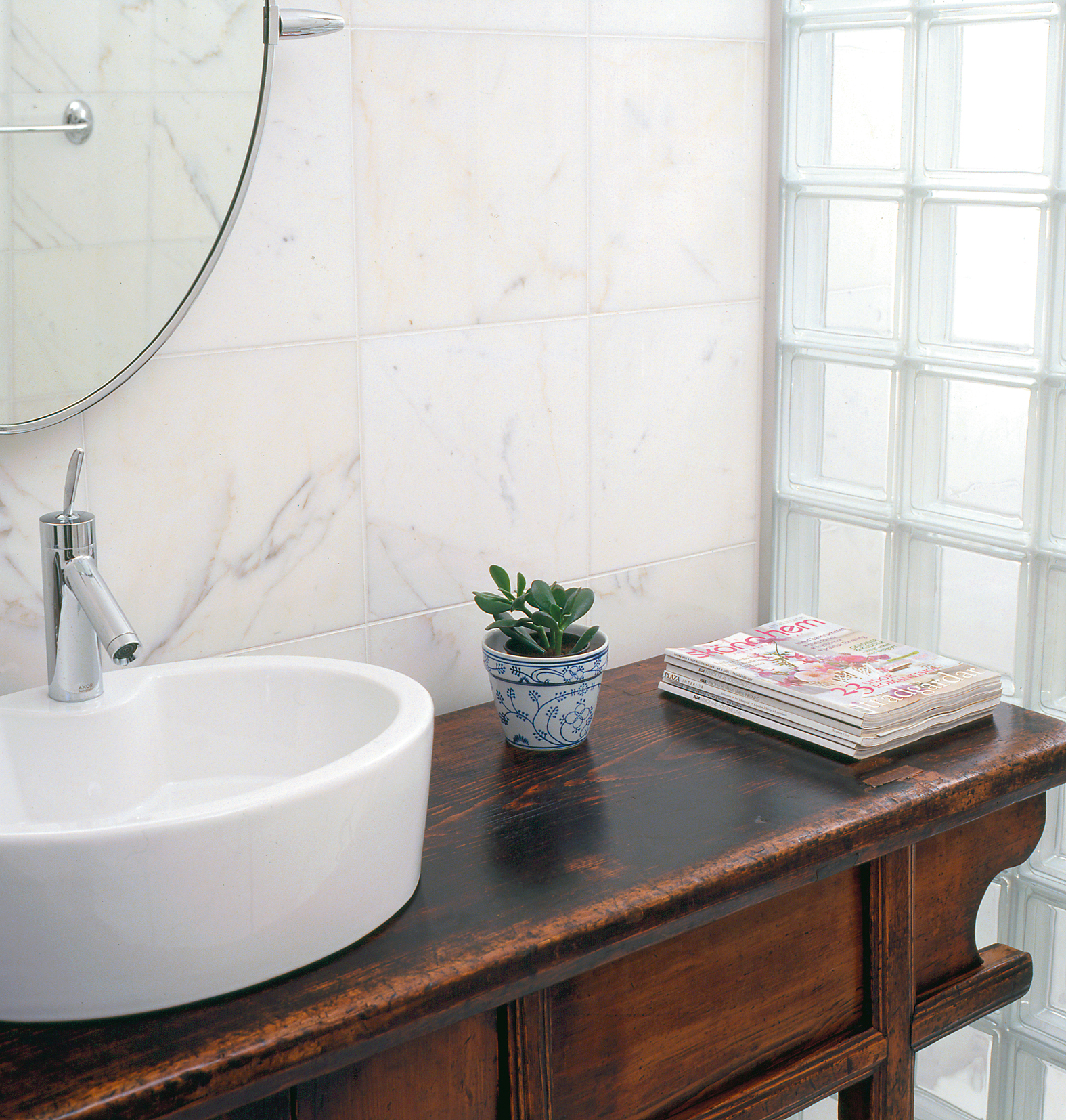 TK-113 Bianco Carrara C